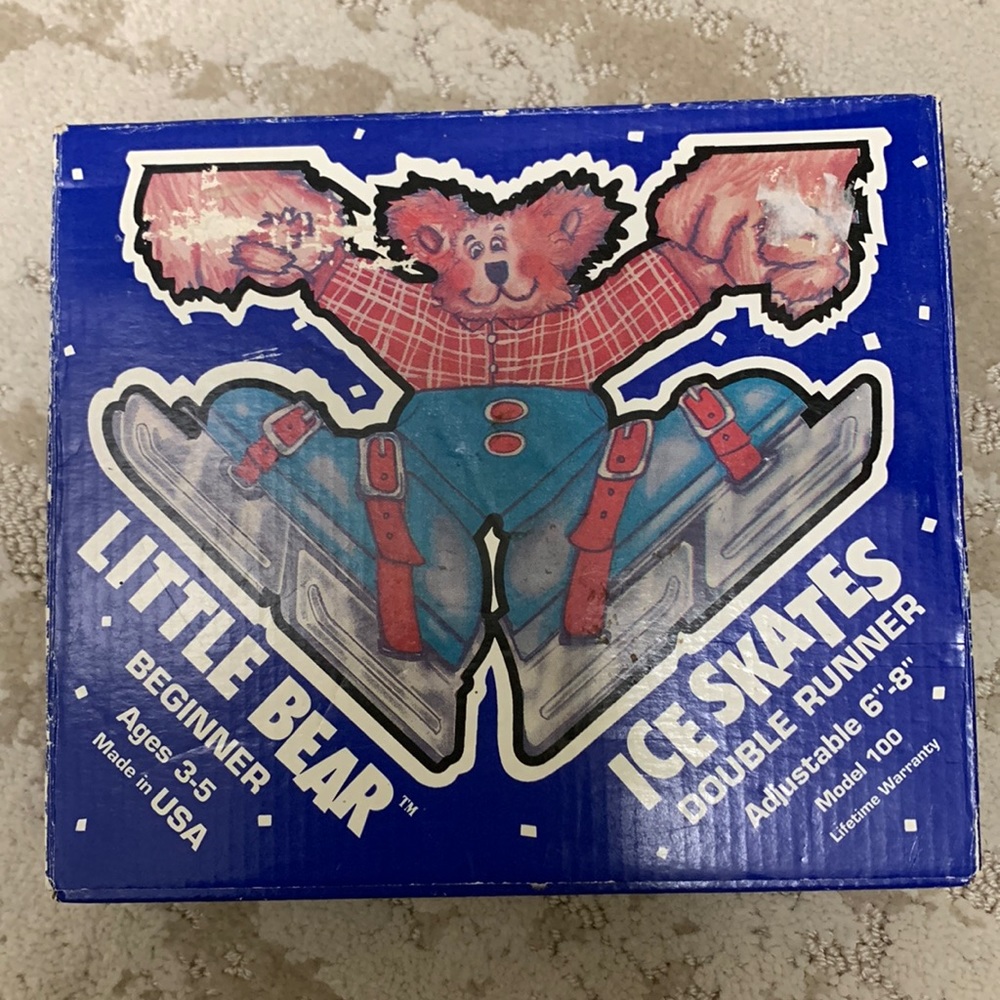 Vintage - Made in USA! - Little Bear beginner skates PAIR